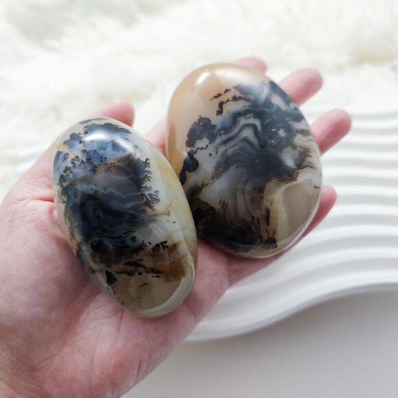 Dendritic Agate Palm Stone Grounding Crystal - Picture 6 of 9